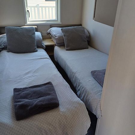 Hoburne Bashley Self-Catering Holiday Home Нью Милтон Экстерьер фото
