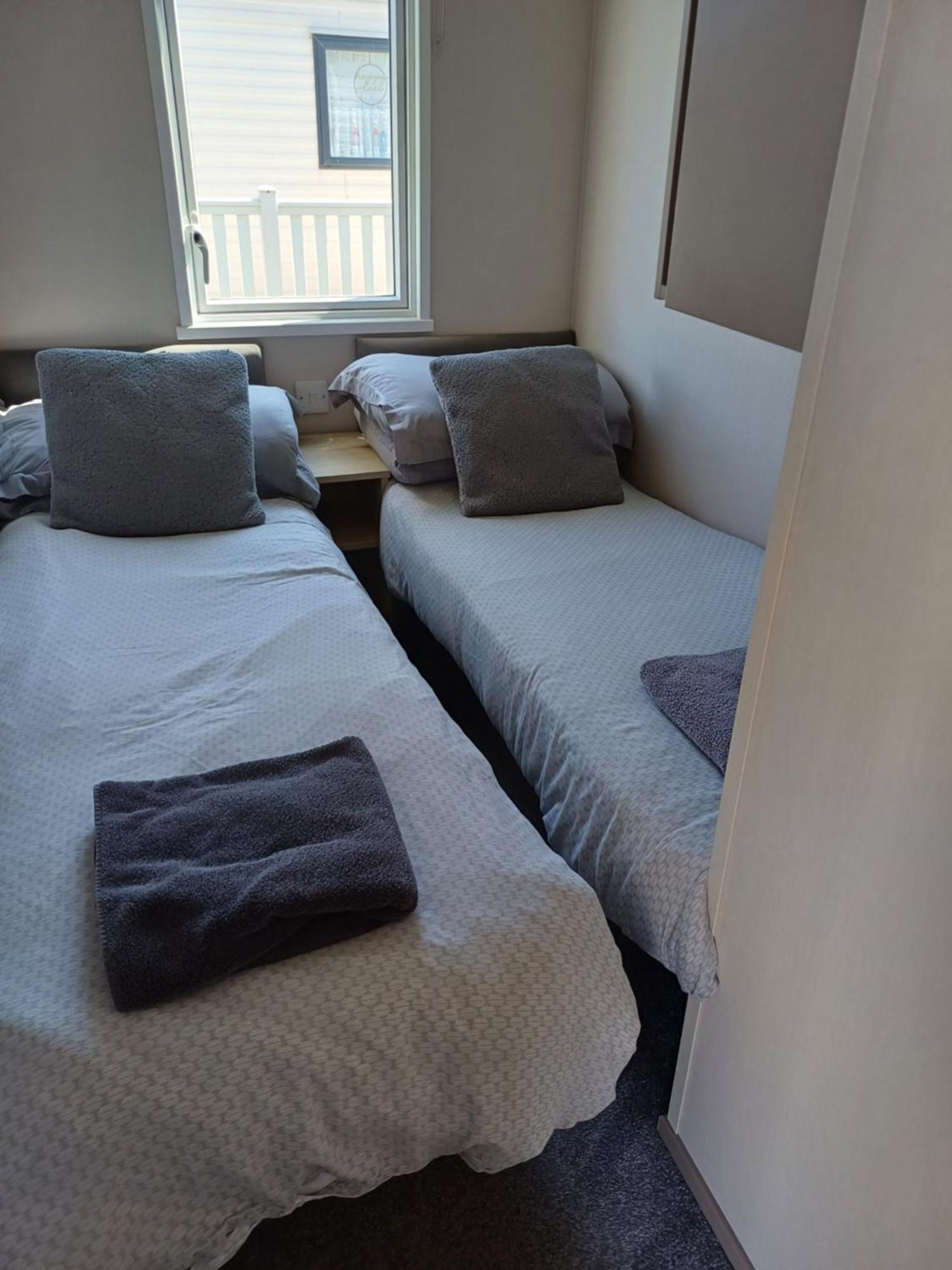 Hoburne Bashley Self-Catering Holiday Home Нью Милтон Экстерьер фото
